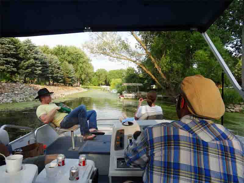 Fishing Resorts in Wisconsin with a Boat